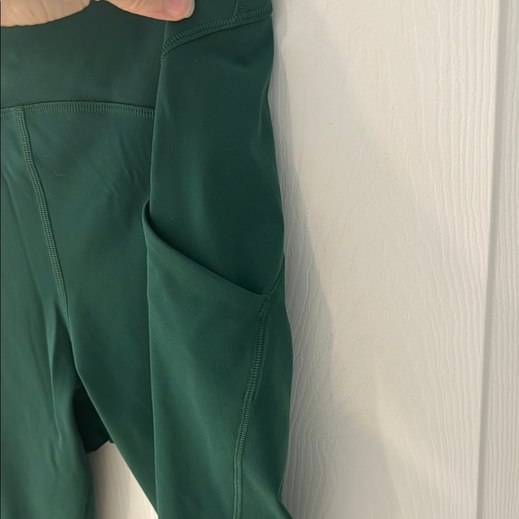 Lululemon Green Power Thru HR Tight 25” - Picture 3 of 7